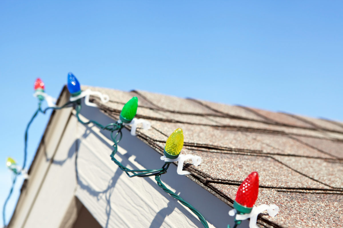 How to Protect Your Roof When Stringing Up Christmas Lights
